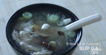 Vietnamská slepičí polévka (Súp gà)