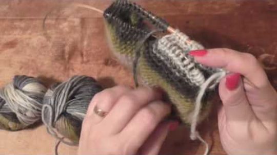 Škola pletení – palčáky pletené zároveň na kruhové jehlici 3. díl