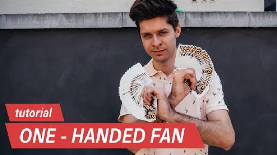 OH (One-Handed) Fan – základní cardistry move | FYFT.cz