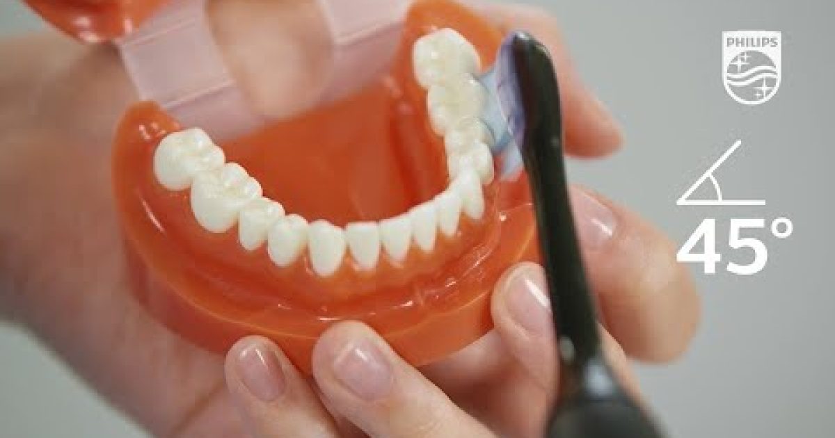 Nezapomínejte čistit kromě zubů i dásně