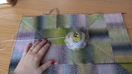 Jak připlétat modulové díly, škola pletení Katrincola yarn, Knitting moduls