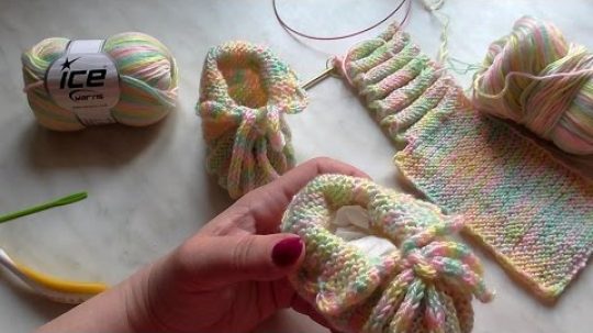 Škola pletení: jednoduché bačkůrky pro miminko, 2. díl