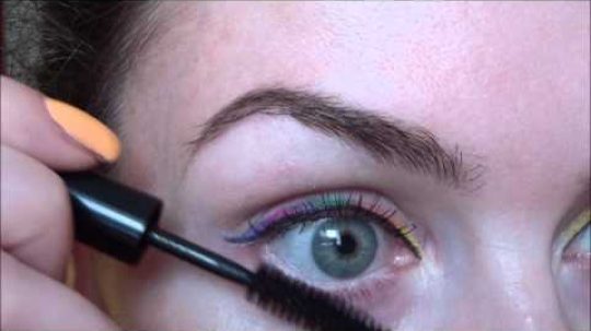 Duhová oční linka /  Rainbow eyeliner
